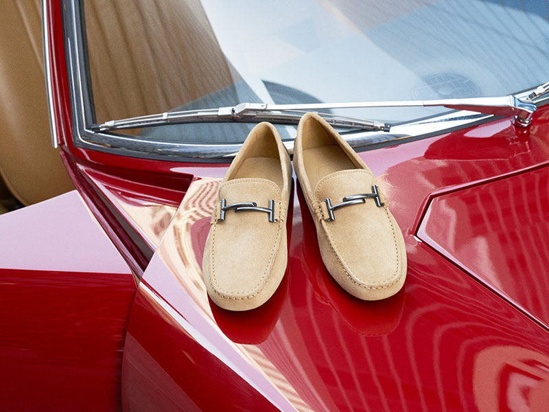 حذاء Gommino الأيقوني كما لم تشاهده من قبل... شاهد حملة MY RIDE من Tod’s بمشاركة شخصيات ملهمة